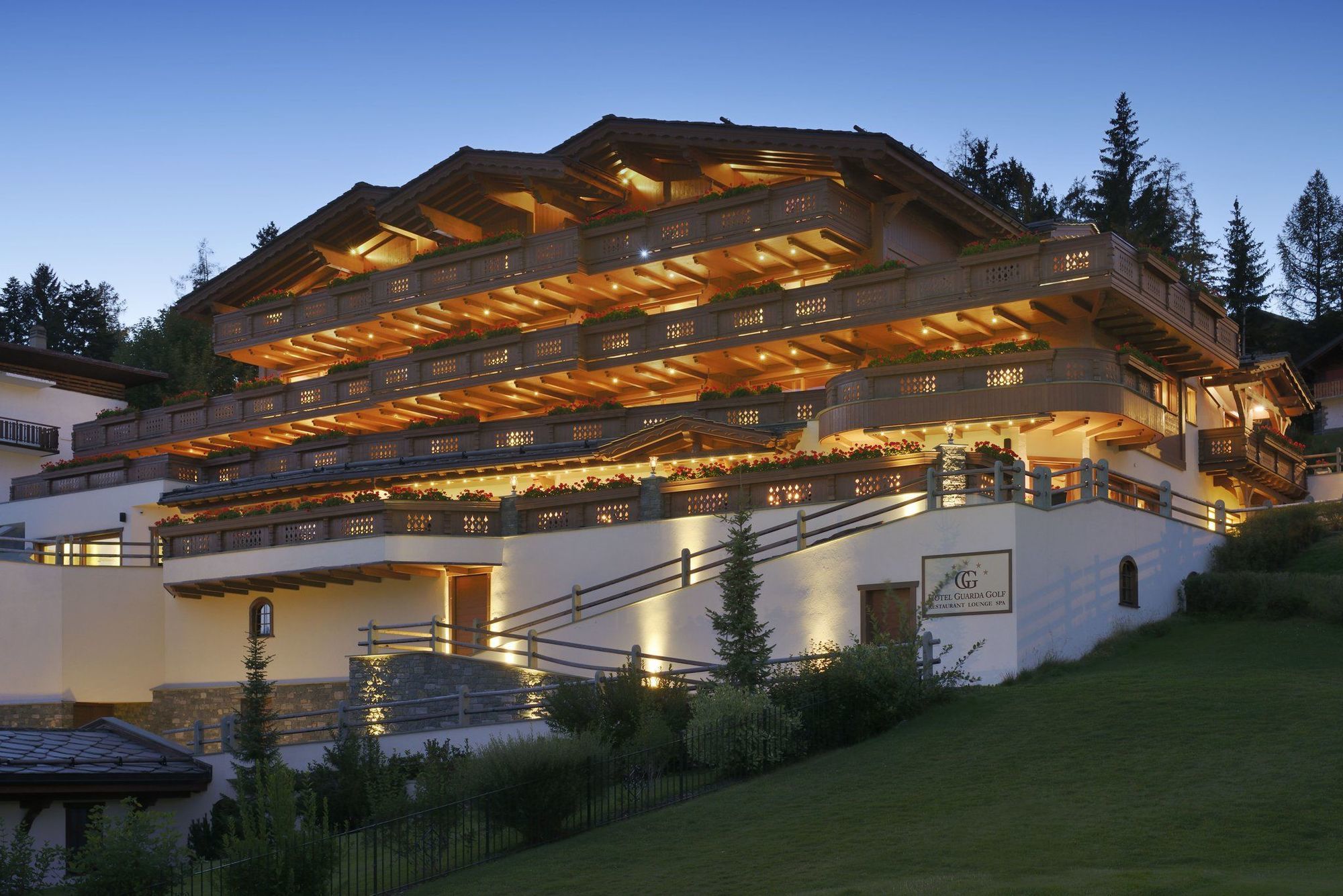 Guarda Golf Hotel & Residences Crans-Montana Extérieur photo